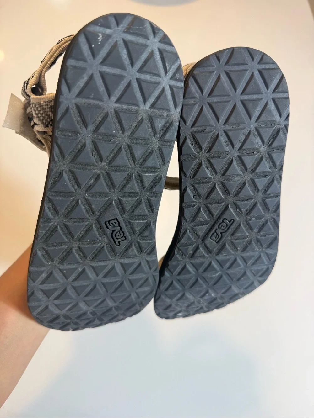 Teva Original Universal Boomerang White Grey Geometric Sport Sandals Size 9